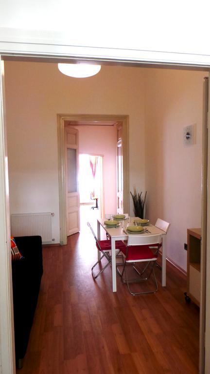 Ferienwohnung Sinagoga Budapest Zimmer foto